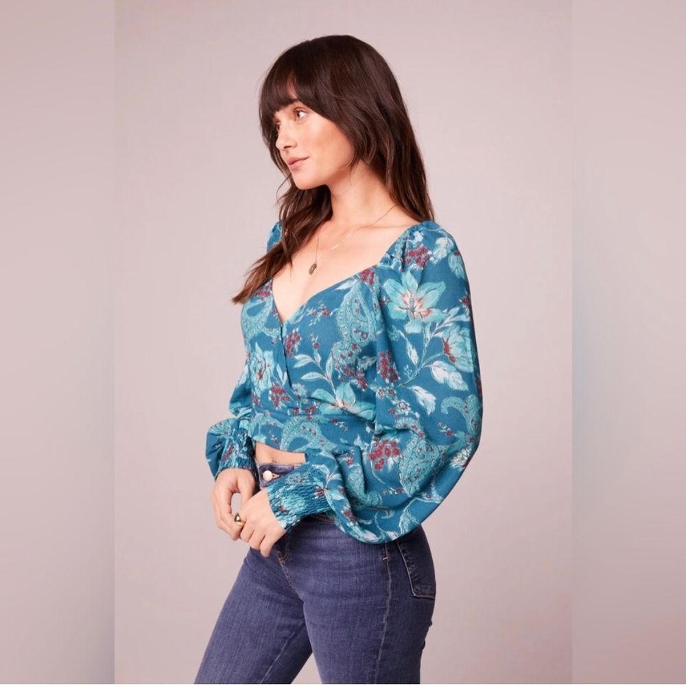 NWT B.O.G. Collective Sybille Teal Floral Crossover Crop Top Boho small - Picture 2 of 15